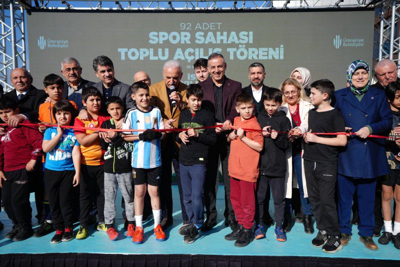 ÇOCUKLARA DEV HİZMET: 92 SPOR SAHASI