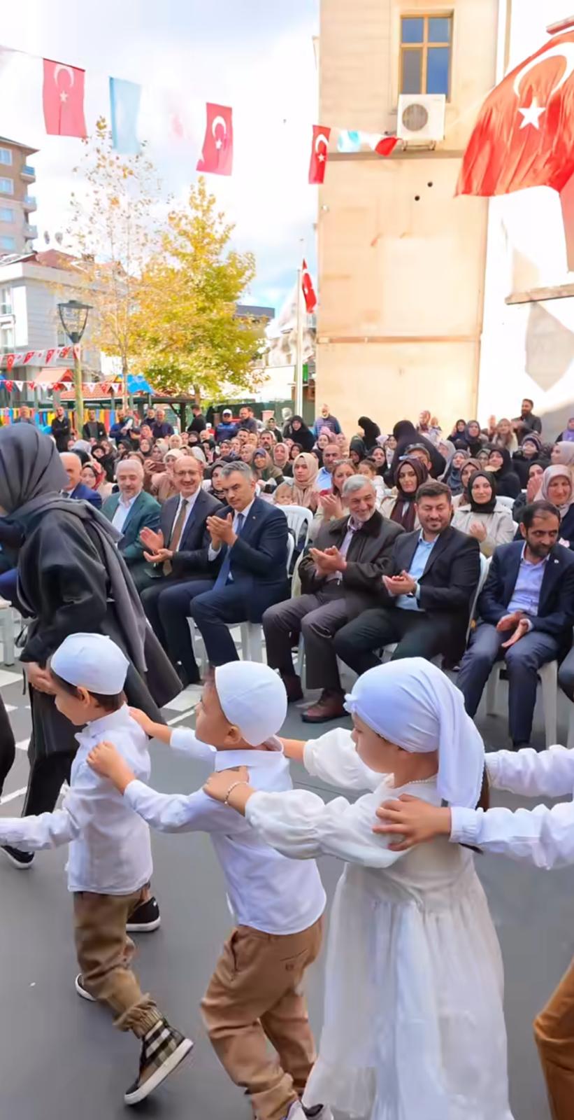 İlim Sarayı Aliye Topçu 4-6 Yaş Kur’an Kursu Bed-i Besmele ve Açılış Töreni.