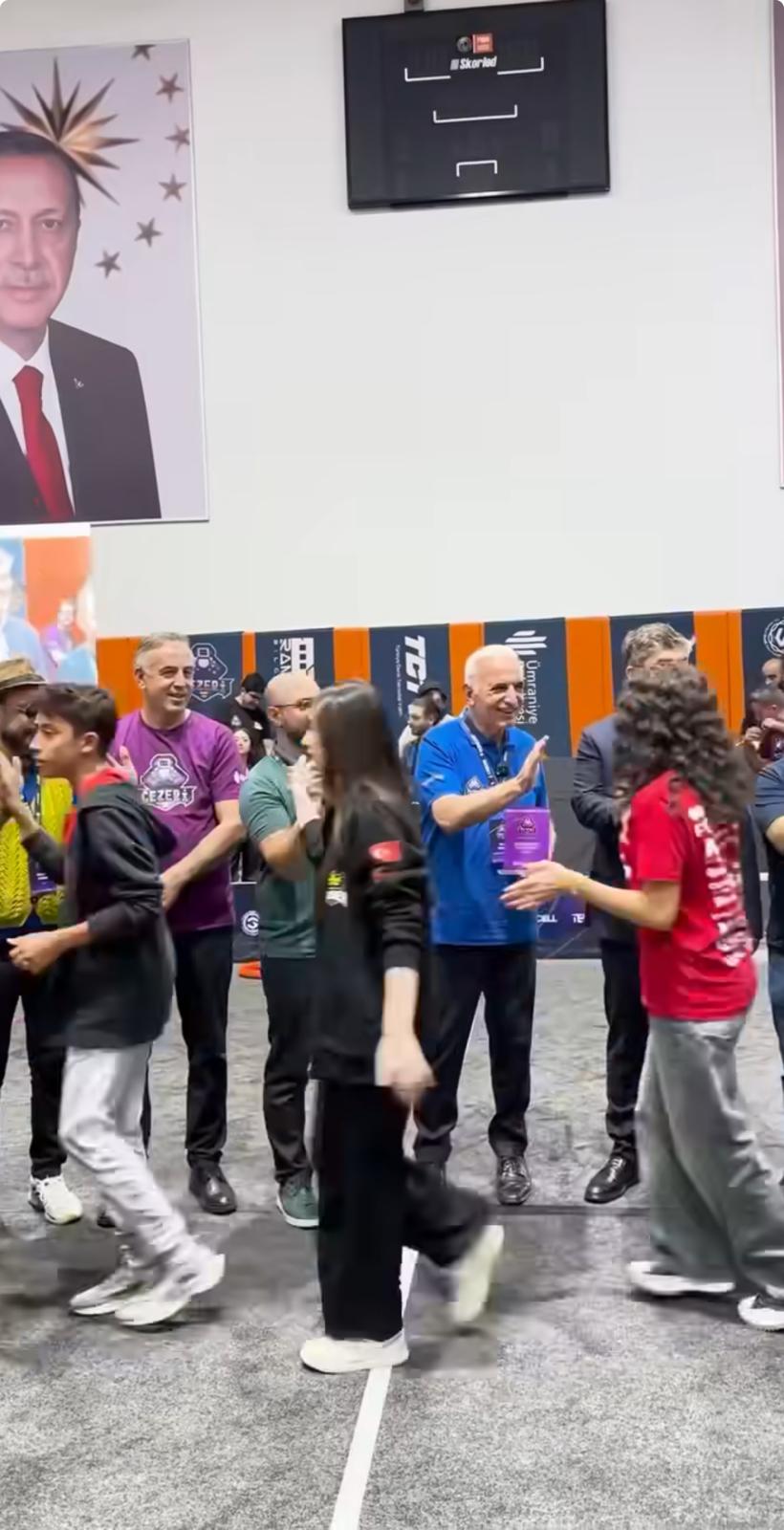 Gençlerimizle gurur duyuyoruz.