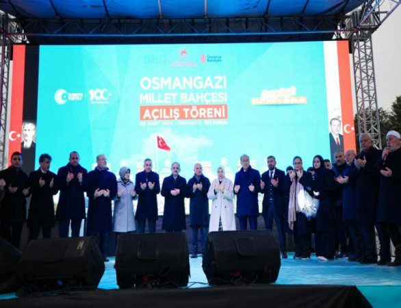 BAKAN ÖZHASEKİ ÜMRANİYEDE ÜÇ BÜYÜK ESERİN AÇILIŞINI YAPTI