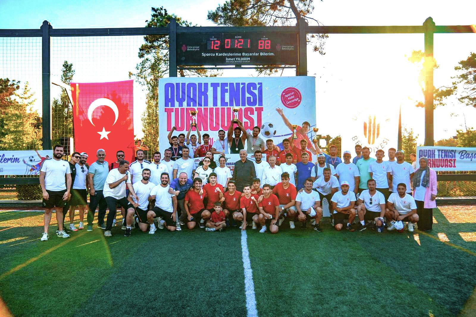 ÜMRANİYE’DE AYAK TENİSİ HEYECANI YAŞANDI