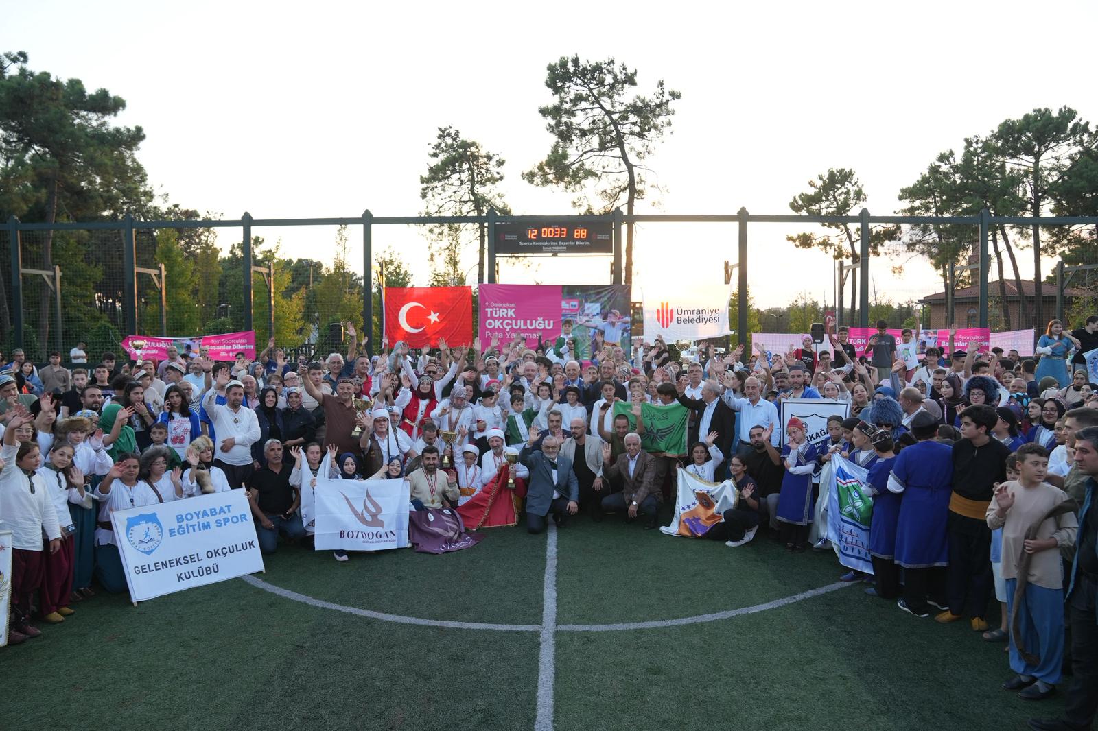 ÜMRANİYE, GELENEKSEL TÜRK OKÇULUĞU YARIŞMASINA EV SAHİPLİĞİ YAPTI