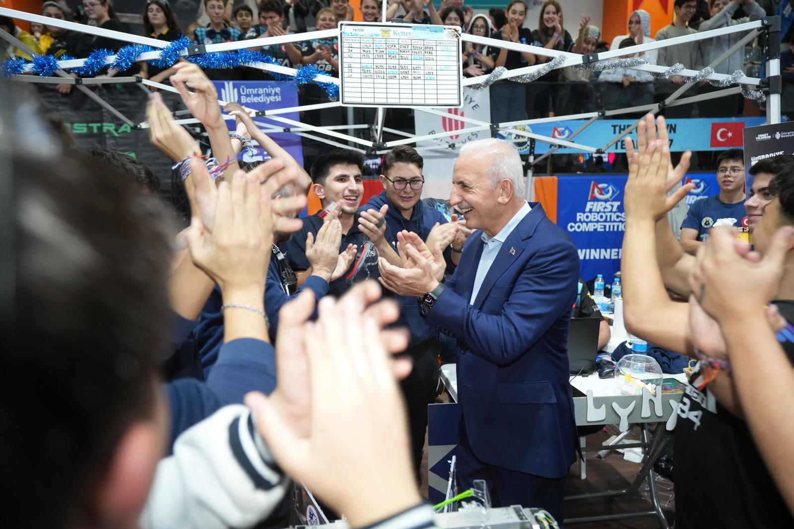 750 GENÇ, 24 TAKIM ÜMRANİYE ROBOT YARIŞLARI’NDA BİR ARAYA GELDİ