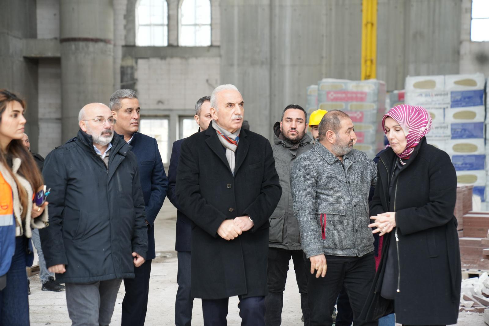 BAŞKAN İSMET YILDIRIM ÜMRANİYE’DEKİ ŞANTİYE ALANLARINDA İNCELEMELERDE BULUNDU