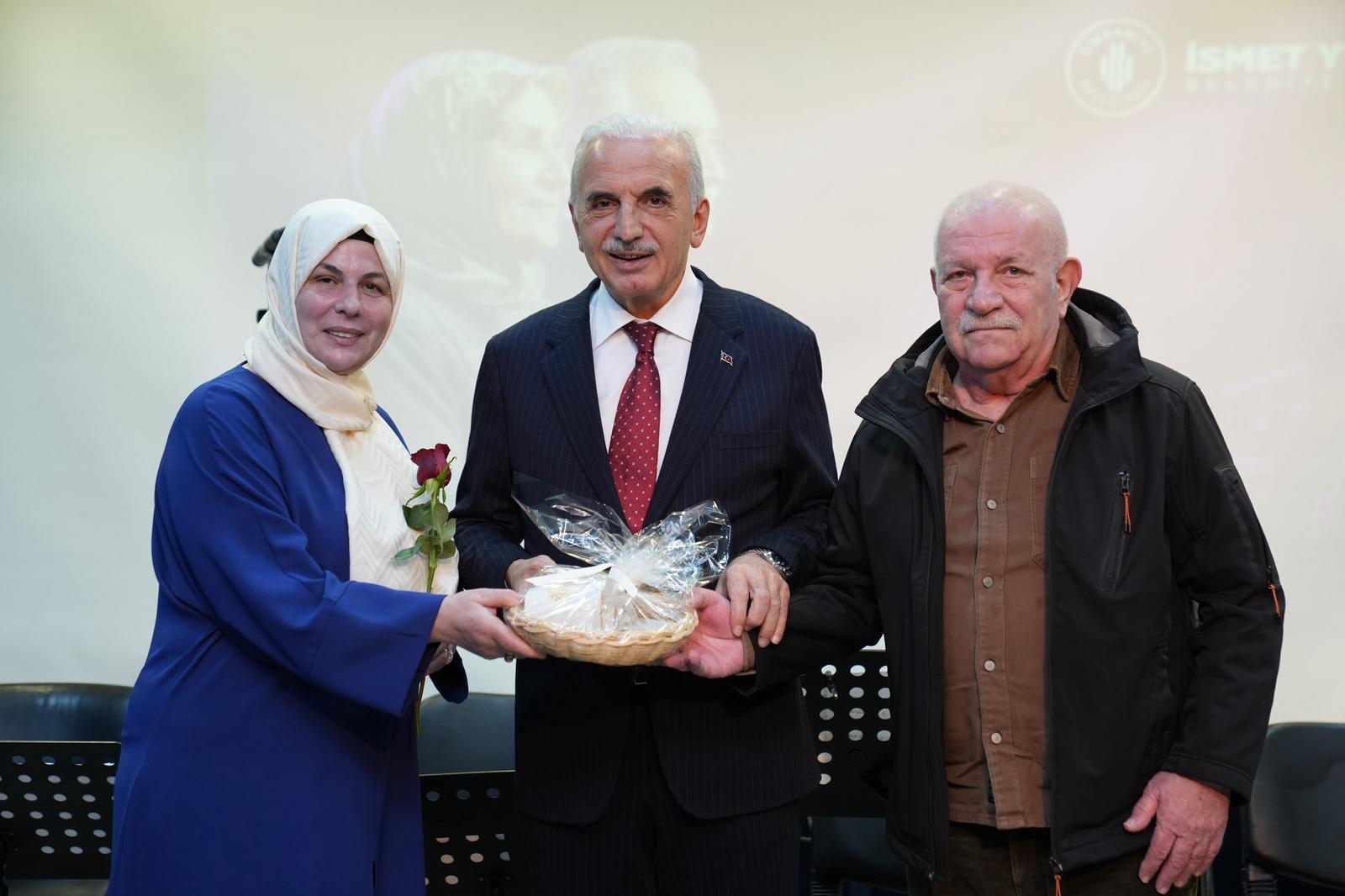 BİR YASTIKTA KIRK YILA VEFA GECESİ