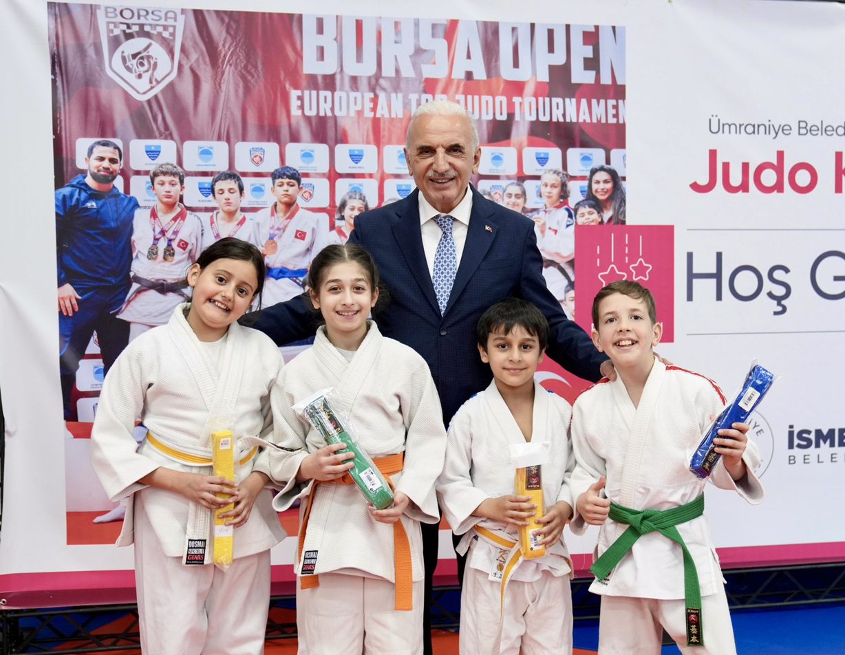 ÜMRANİYE’DE JUDO KUŞAK TERFİ HEYECANI YAŞANDI