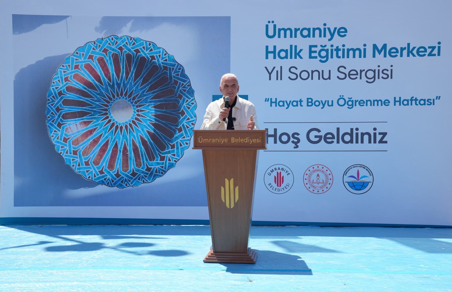 ÜMRANİYE HALK EĞİTİMİ MERKEZİ YIL SONU SERGİSİ AÇILDI