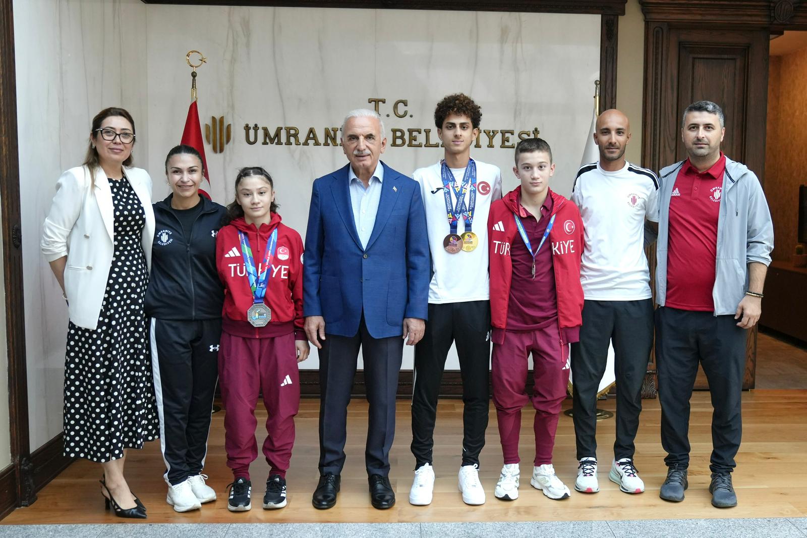 ÜMRANİYELİ SPORCULARDAN ULUSLARARASI ARENADA BÜYÜK BAŞARI