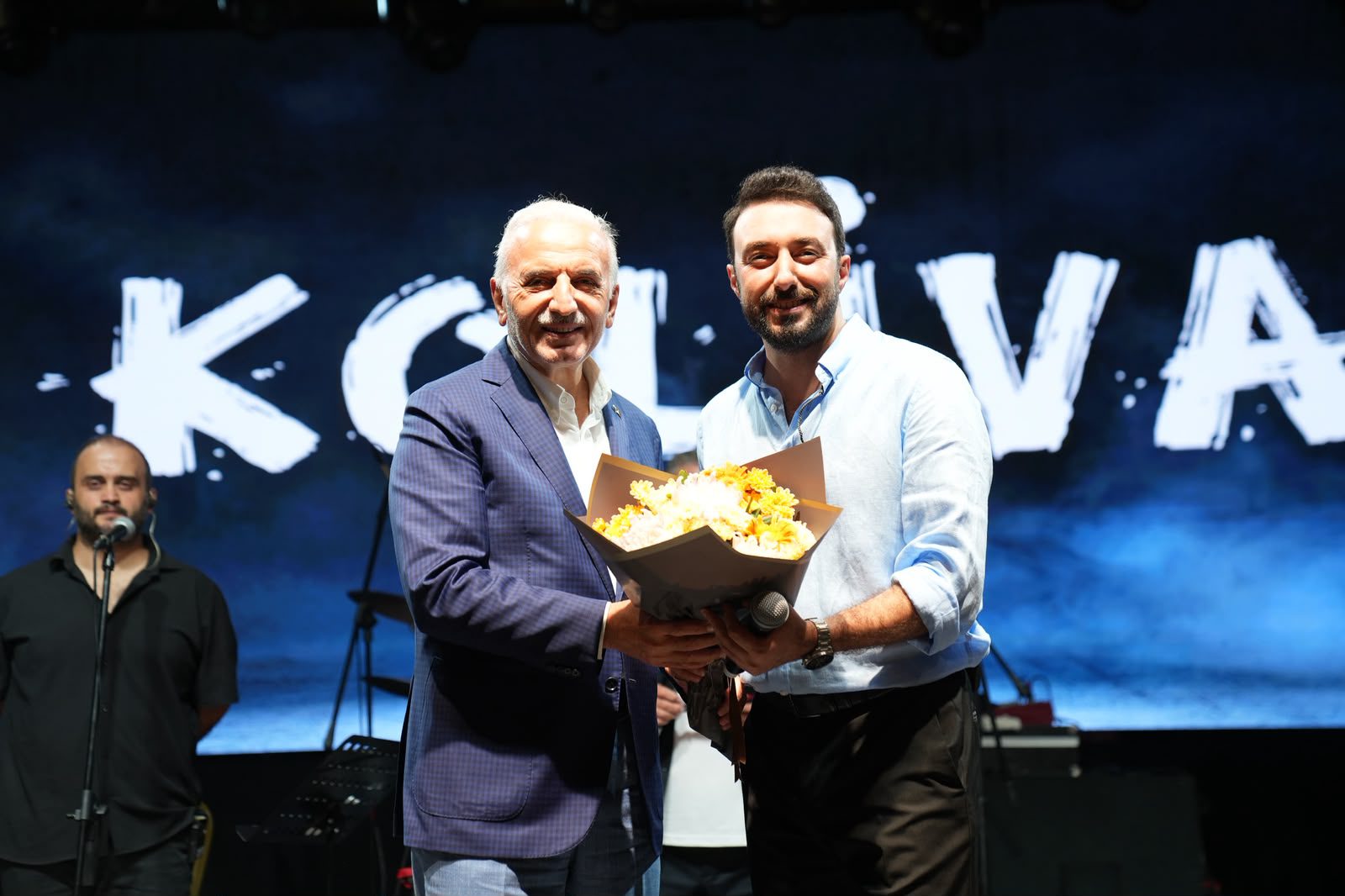 ÜMRANİYE’DE KOLİVA KONSERİYLE KARADENİZ RÜZGÂRI ESTİ